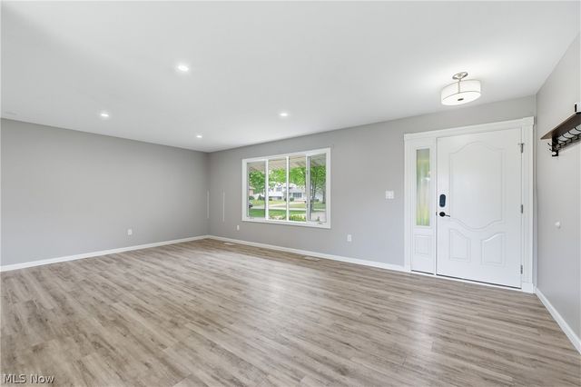 8139 Yorkshire Drive, Mentor, OH 44060