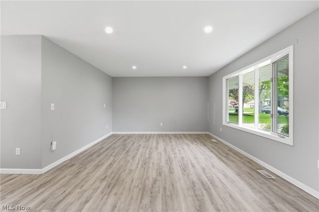 8139 Yorkshire Drive, Mentor, OH 44060