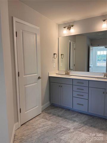 4077 Port Richmond Avenue 18, Gastonia, NC 28056