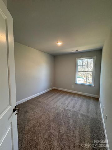 4077 Port Richmond Avenue 18, Gastonia, NC 28056