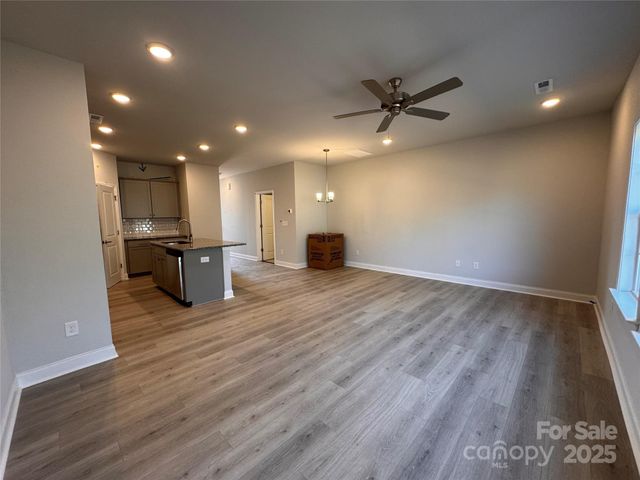 4077 Port Richmond Avenue 18, Gastonia, NC 28056