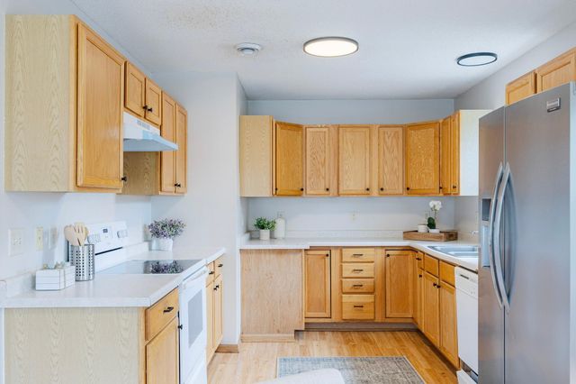 1512 Albemarle Street, Saint Paul, MN 55117