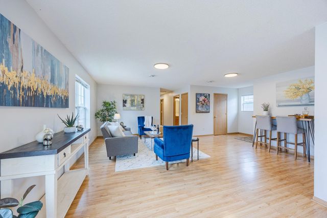 1512 Albemarle Street, Saint Paul, MN 55117