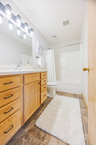 1512 Albemarle Street, Saint Paul, MN 55117