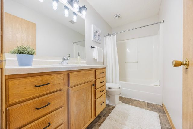 1512 Albemarle Street, Saint Paul, MN 55117
