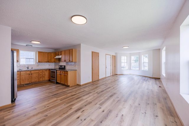 1512 Albemarle Street, Saint Paul, MN 55117