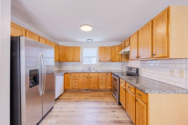 1512 Albemarle Street, Saint Paul, MN 55117