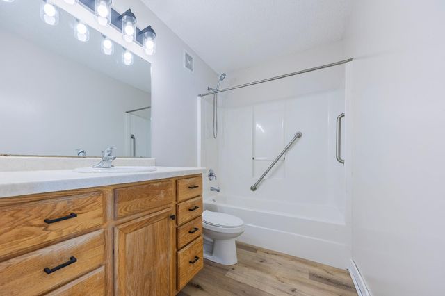 1512 Albemarle Street, Saint Paul, MN 55117
