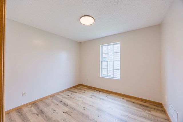 1512 Albemarle Street, Saint Paul, MN 55117
