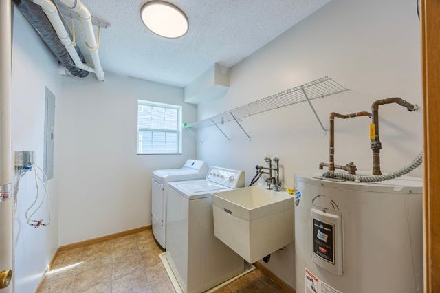 1512 Albemarle Street, Saint Paul, MN 55117