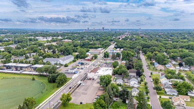 1512 Albemarle Street, Saint Paul, MN 55117