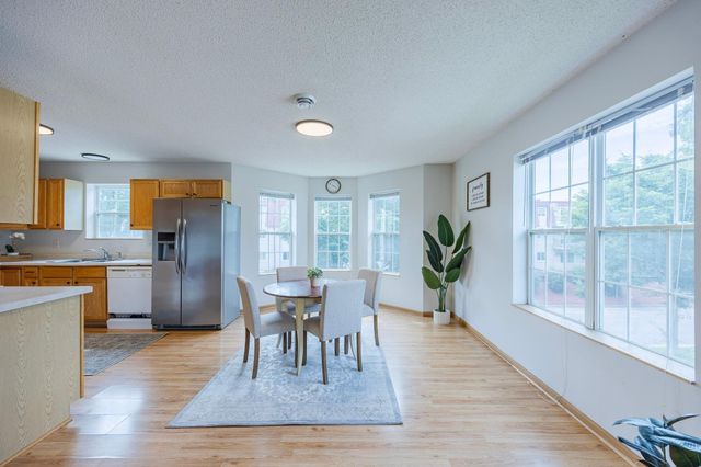 1512 Albemarle Street, Saint Paul, MN 55117