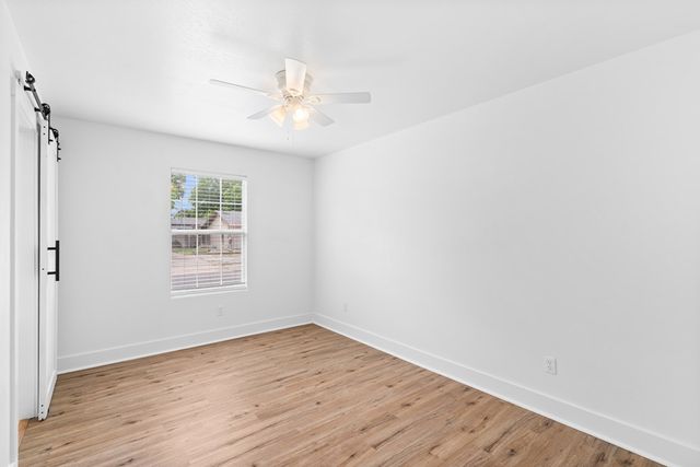 407 Stephen St, Kerrville, TX 78028