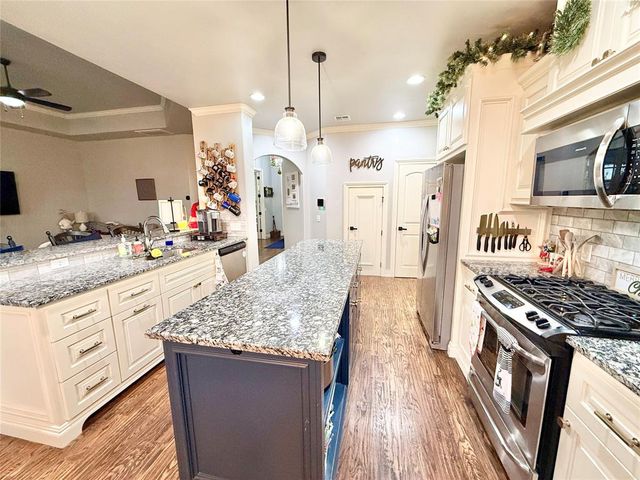 13191 Red Oak Drive, Choctaw, OK 73020