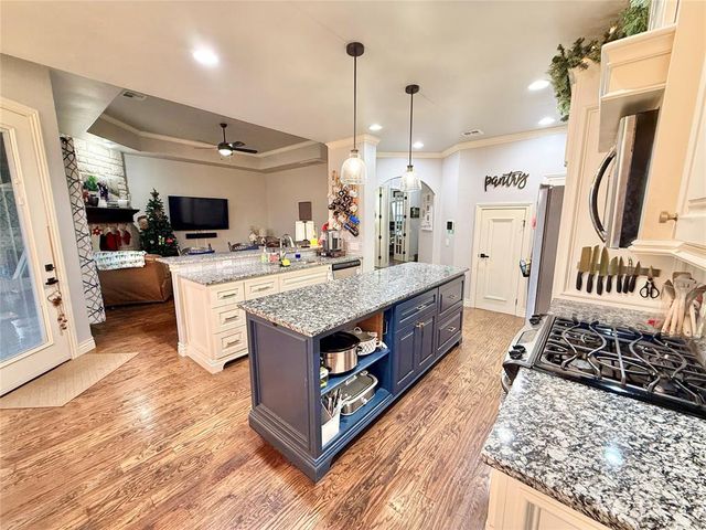 13191 Red Oak Drive, Choctaw, OK 73020