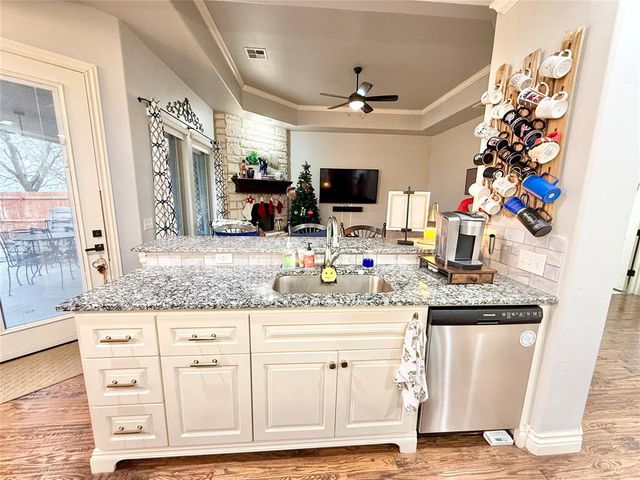 13191 Red Oak Drive, Choctaw, OK 73020