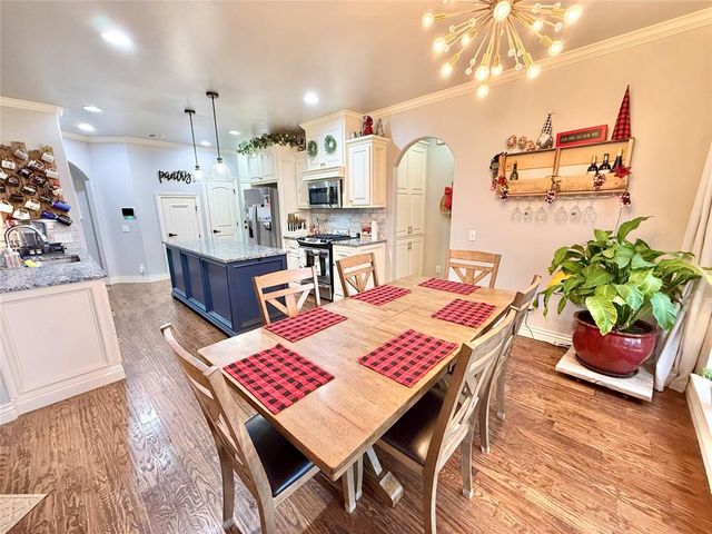 13191 Red Oak Drive, Choctaw, OK 73020