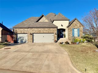 13191 Red Oak Drive, Choctaw, OK 73020