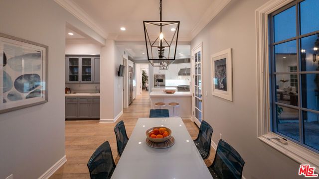 3686 Benedict Canyon Lane, Sherman Oaks, CA 91423