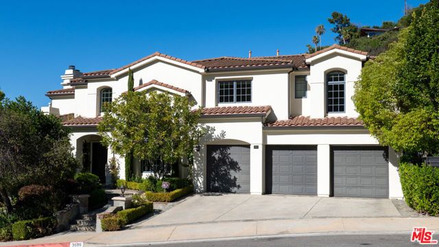 3686 Benedict Canyon Lane, Sherman Oaks, CA 91423