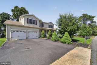 2133 FOURTH AVE, Toms River, NJ 08757
