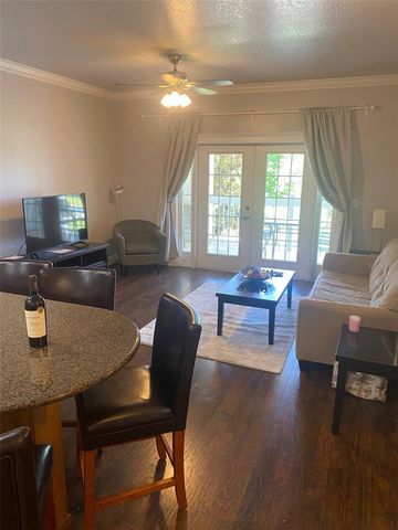 1598 HERITAGE CROSSING COURT 201, Reunion, FL 34747