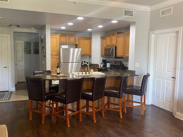 1598 HERITAGE CROSSING COURT 201, Reunion, FL 34747