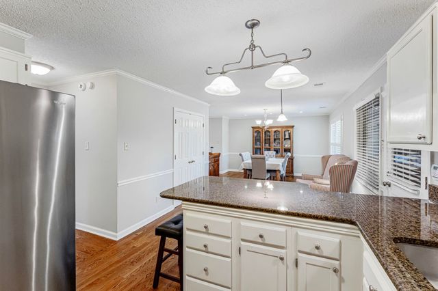 7783 HUNTERS RUN DR, Germantown, TN 38138