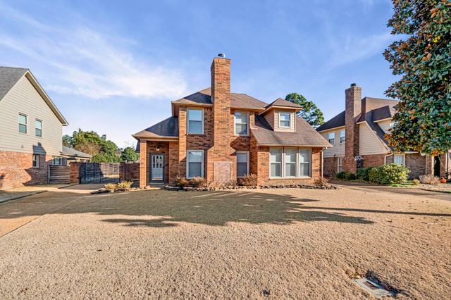 7783 HUNTERS RUN DR, Germantown, TN 38138