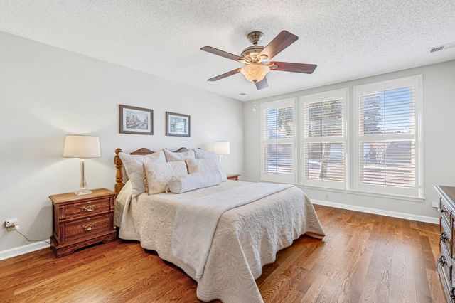 7783 HUNTERS RUN DR, Germantown, TN 38138