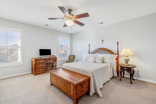 7783 HUNTERS RUN DR, Germantown, TN 38138