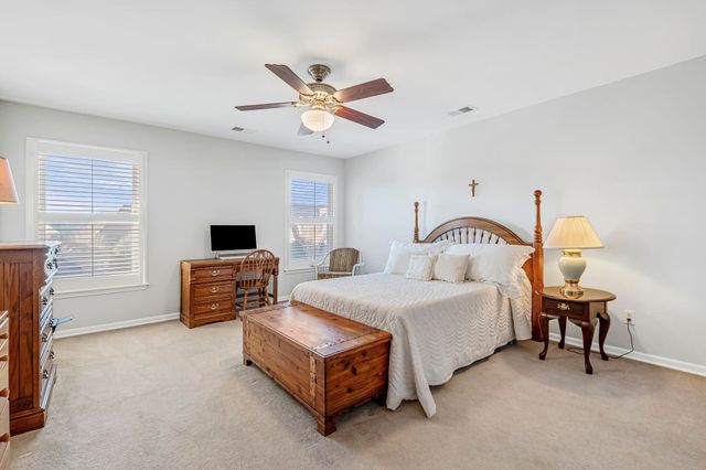 7783 HUNTERS RUN DR, Germantown, TN 38138