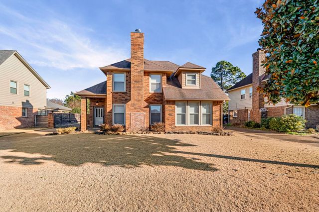 7783 HUNTERS RUN DR, Germantown, TN 38138