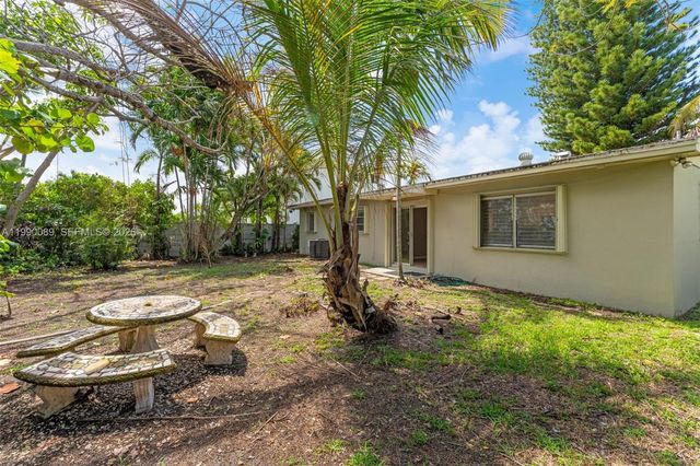 4341 SW 104th Ct, Miami, FL 33165