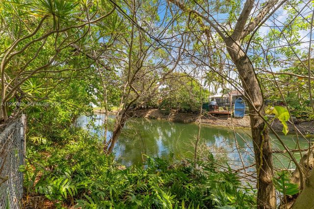 4341 SW 104th Ct, Miami, FL 33165