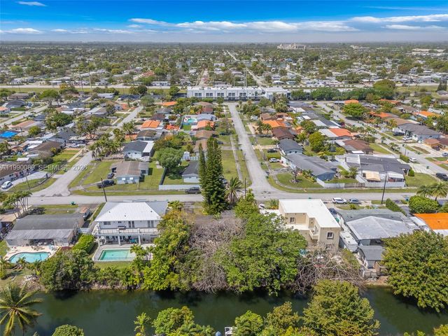 4341 SW 104th Ct, Miami, FL 33165