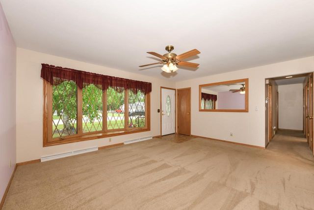 312 N Jackson STREET, Elkhorn, WI 53121