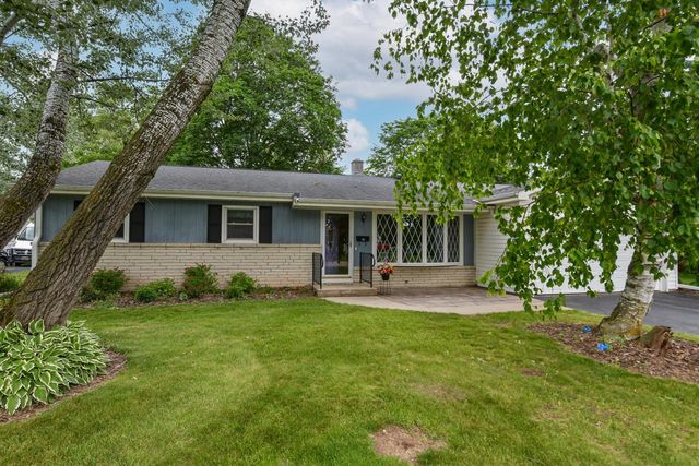 312 N Jackson STREET, Elkhorn, WI 53121
