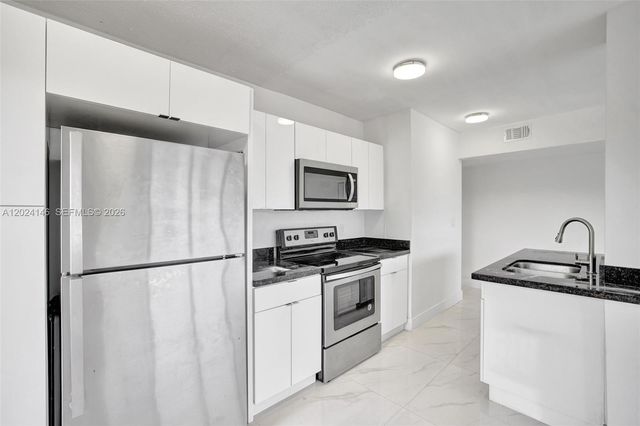 5731 NE 18TH AVE 6, Fort Lauderdale, FL 33334