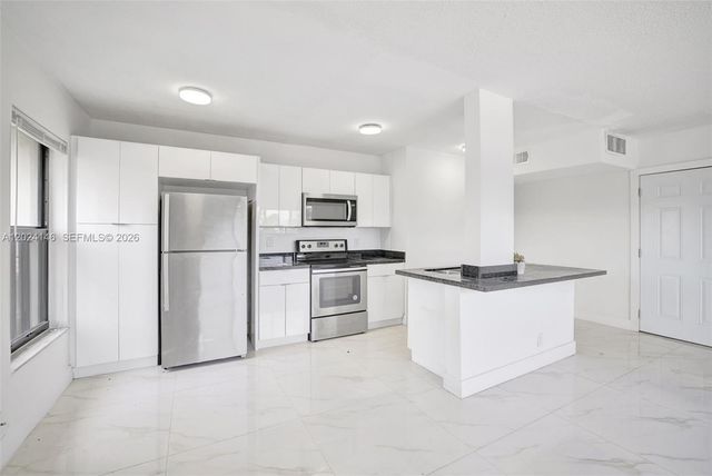 5731 NE 18TH AVE 6, Fort Lauderdale, FL 33334