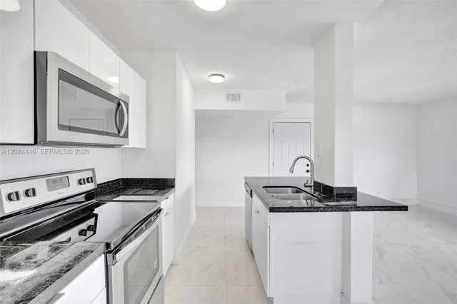 5731 NE 18TH AVE 6, Fort Lauderdale, FL 33334