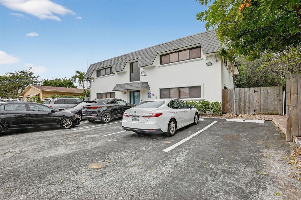 5731 NE 18TH AVE 6, Fort Lauderdale, FL 33334