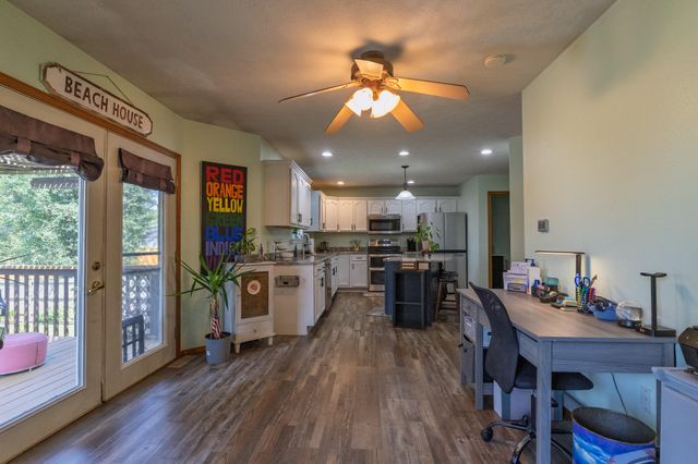 403 E Halsey Street, Republic, MO 65738