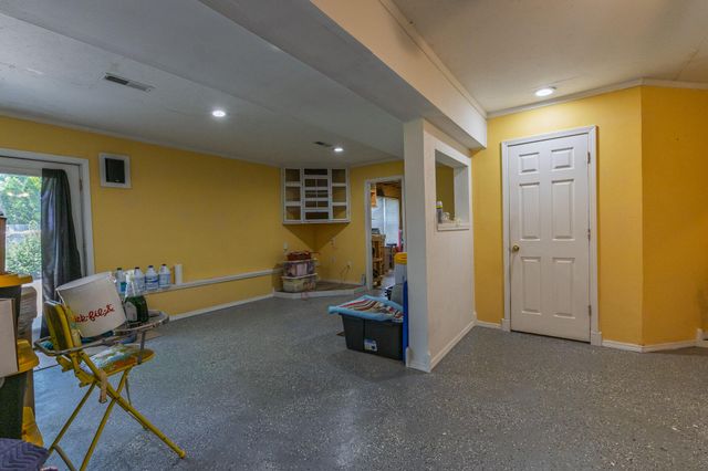 403 E Halsey Street, Republic, MO 65738