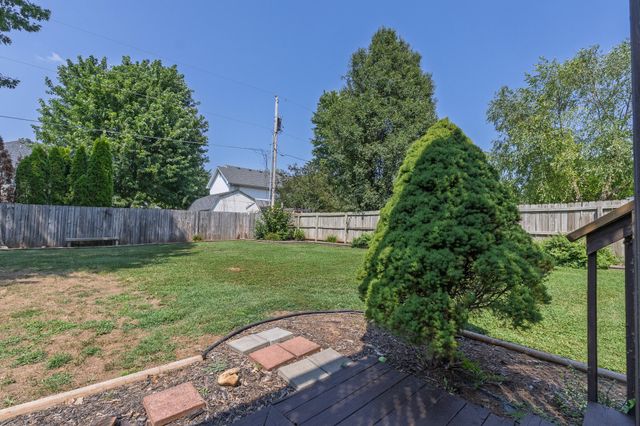 403 E Halsey Street, Republic, MO 65738