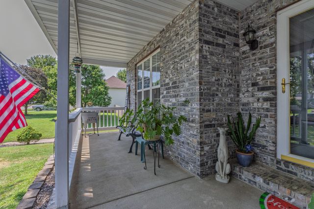 403 E Halsey Street, Republic, MO 65738