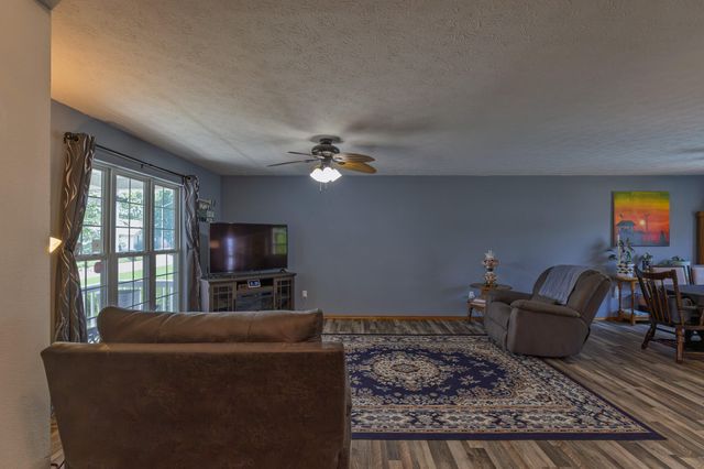 403 E Halsey Street, Republic, MO 65738