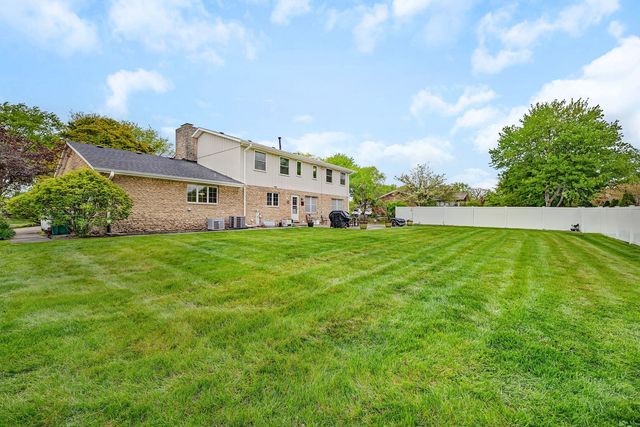 3212 Burr Oaks Drive, Joliet, IL 60431