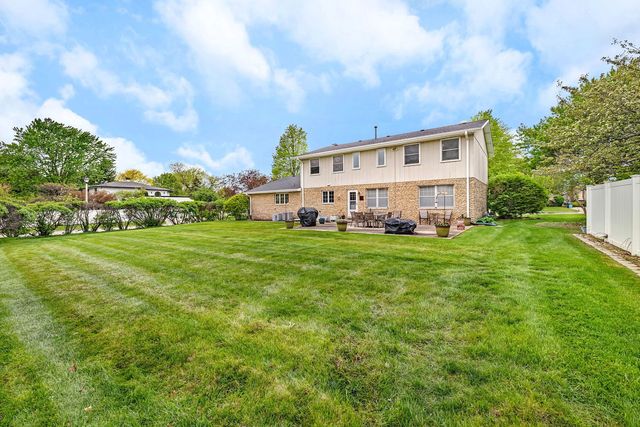 3212 Burr Oaks Drive, Joliet, IL 60431