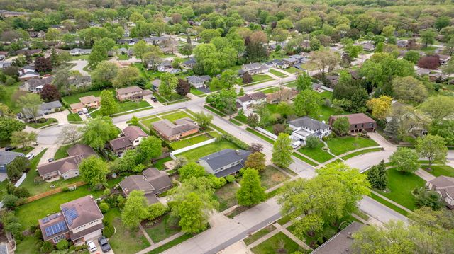3212 Burr Oaks Drive, Joliet, IL 60431